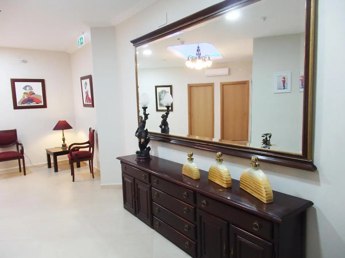 Guest house Hostal Montemayor Moguer
