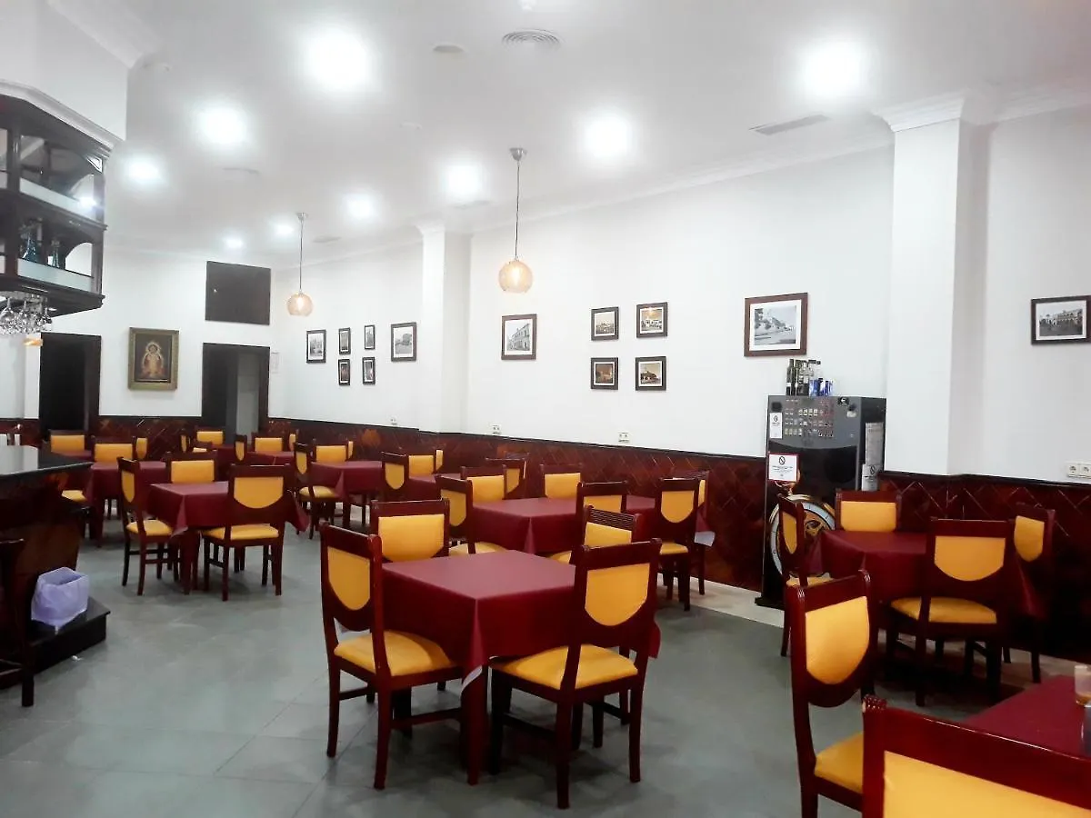 Guest house Hostal Montemayor Moguer